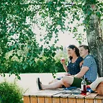 Stara Stajnia - Azyl Tylko Dla Doroslych ロッジ