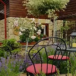 ロッジ Stara Stajnia - Azyl Tylko Dla Doroslych